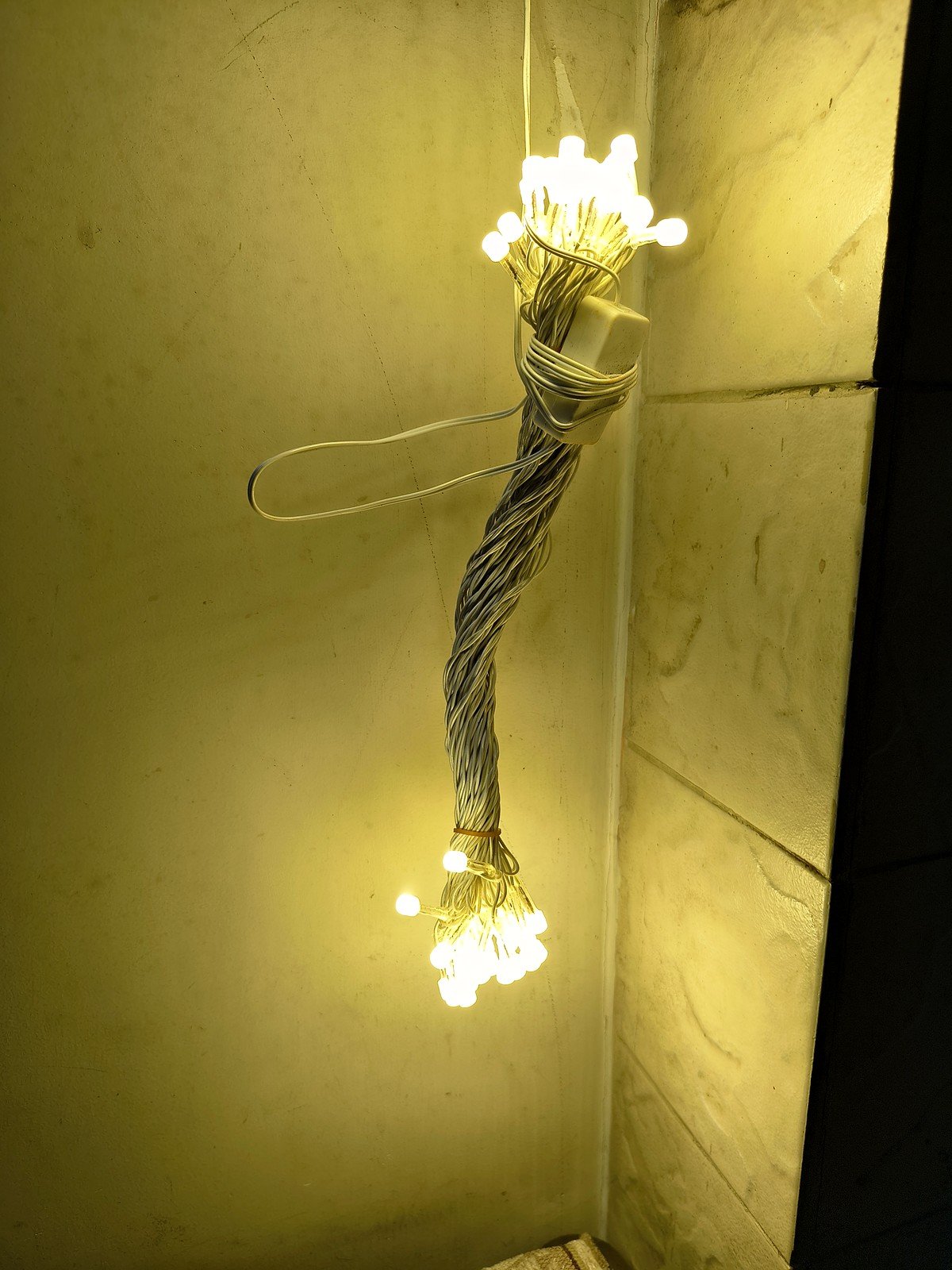 Swarna Roshni Golden Diya Hamper: warm LED fairy lights switched on
